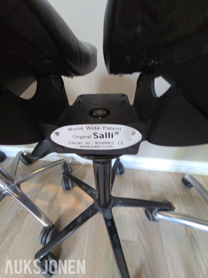 4 stk Salli ergonomiske sadelstoler / arbeidsstoler på hjul