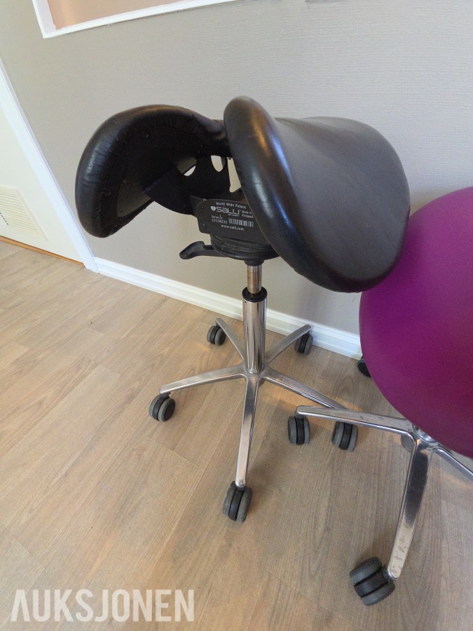 4 stk Salli ergonomiske sadelstoler / arbeidsstoler på hjul