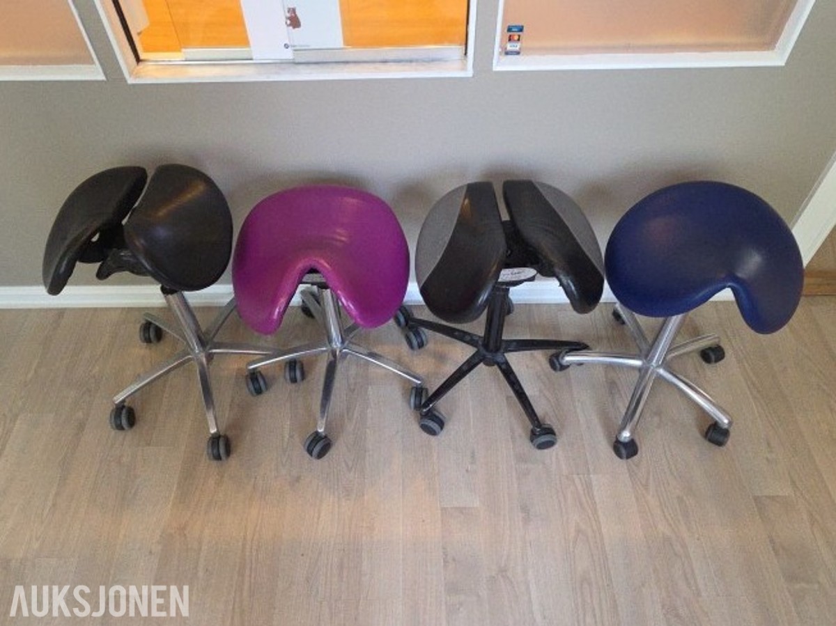 4 stk Salli ergonomiske sadelstoler / arbeidsstoler på hjul