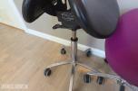 4 stk Salli ergonomiske sadelstoler / arbeidsstoler på hjul