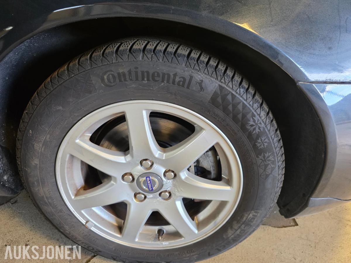 2010 Volvo V70 – manuell – hengerfeste – skinnseter