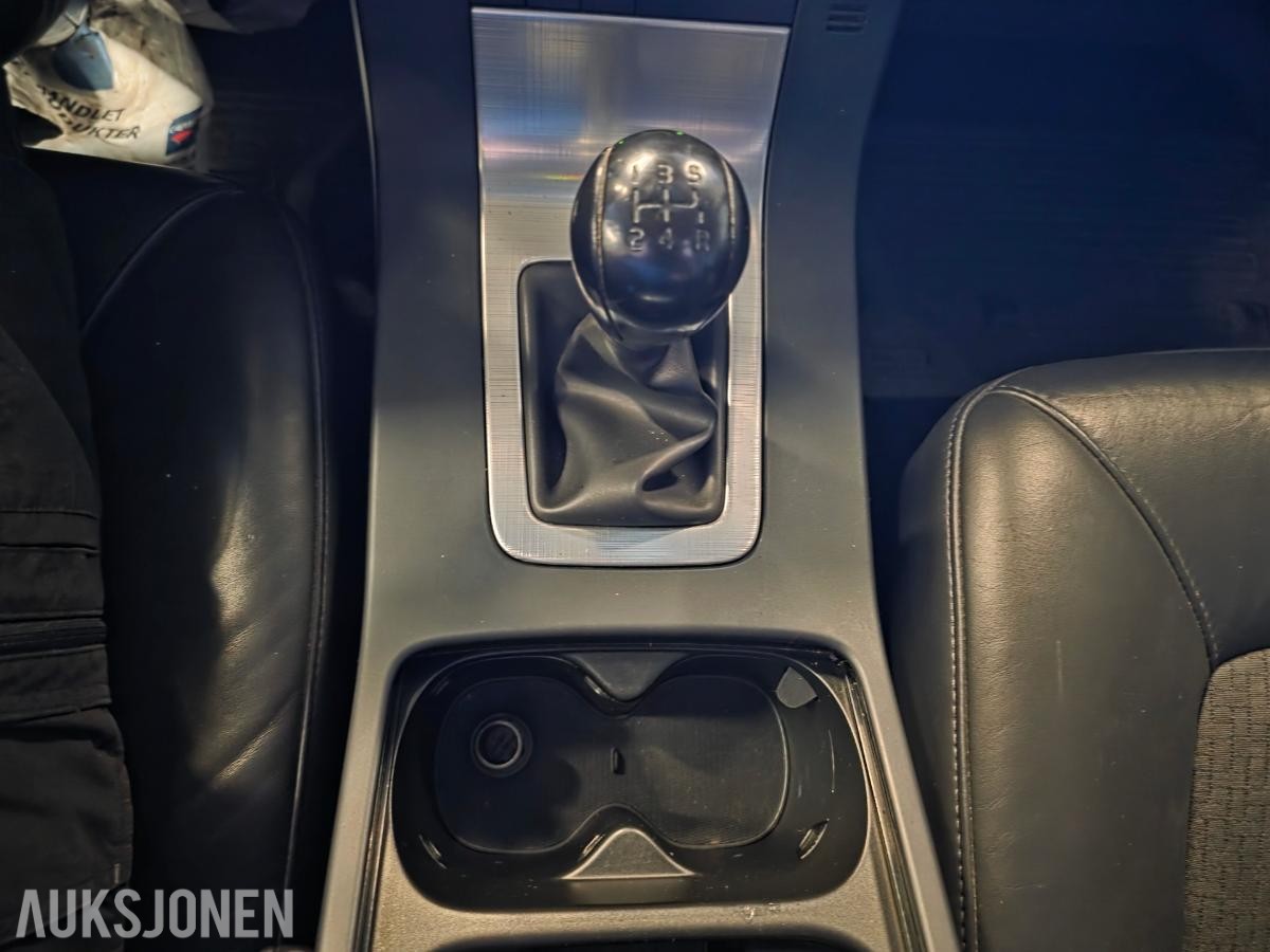 2010 Volvo V70 – manuell – hengerfeste – skinnseter