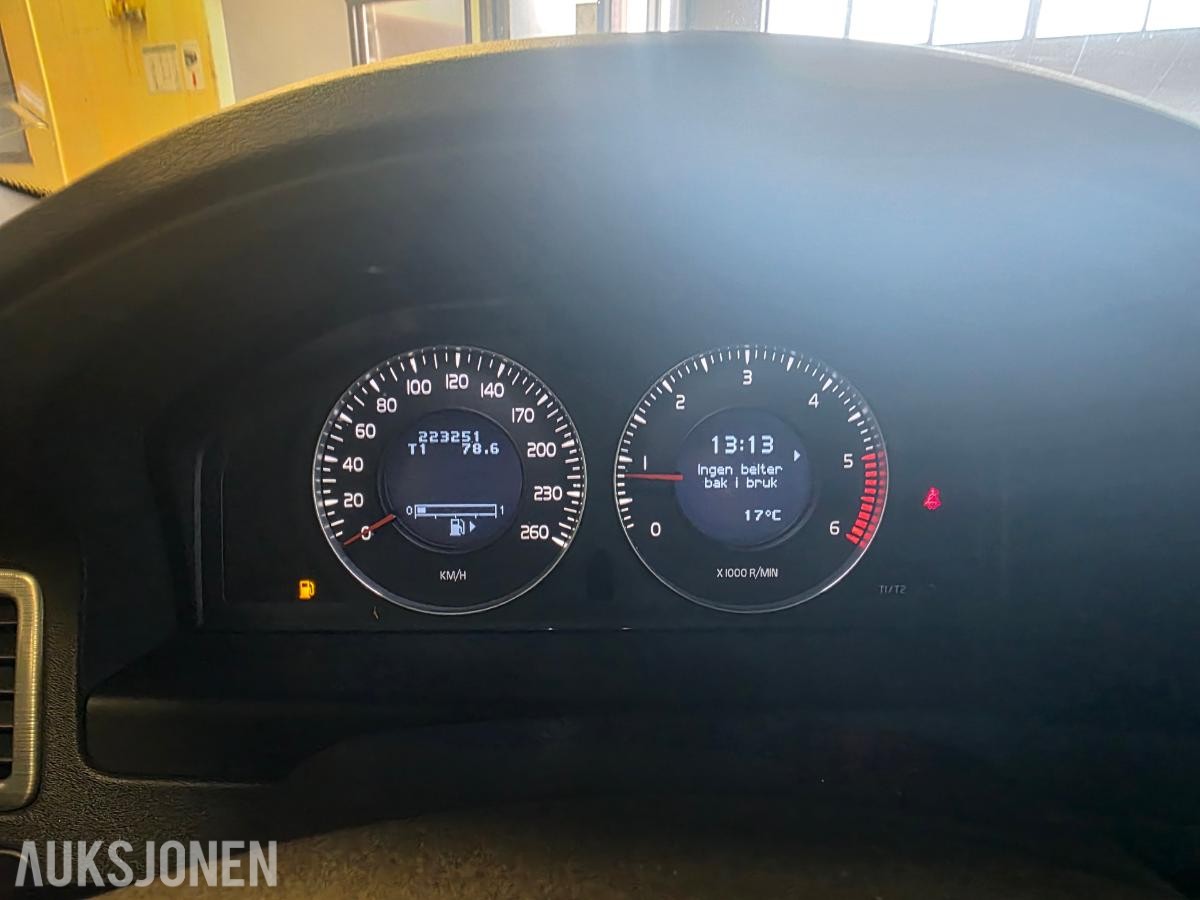 2010 Volvo V70 – manuell – hengerfeste – skinnseter