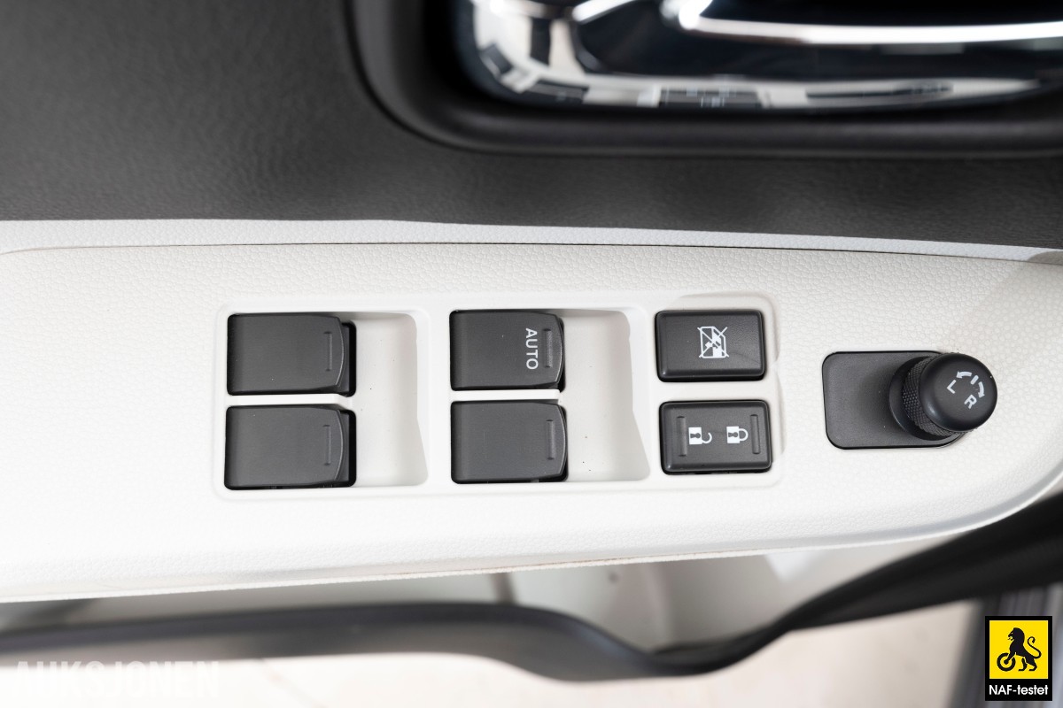 2020 Suzuki Ignis 90 HK HYBRID 4X4 NAVI KAMERA CRUISE
