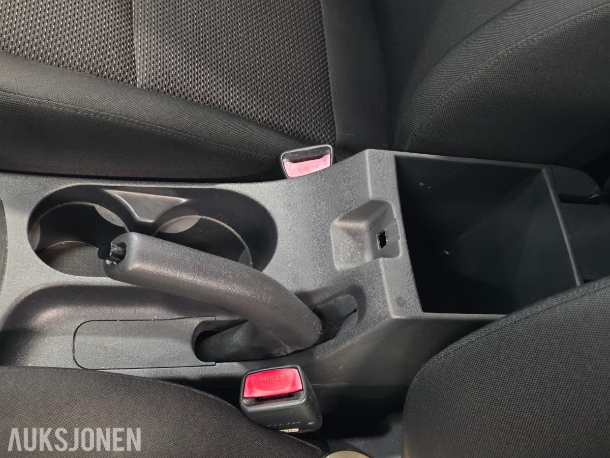 2011 HYUNDAI I30 1.6 CRDI HENGERFESTE VINTERHJUL EU TIL 31.03.2028