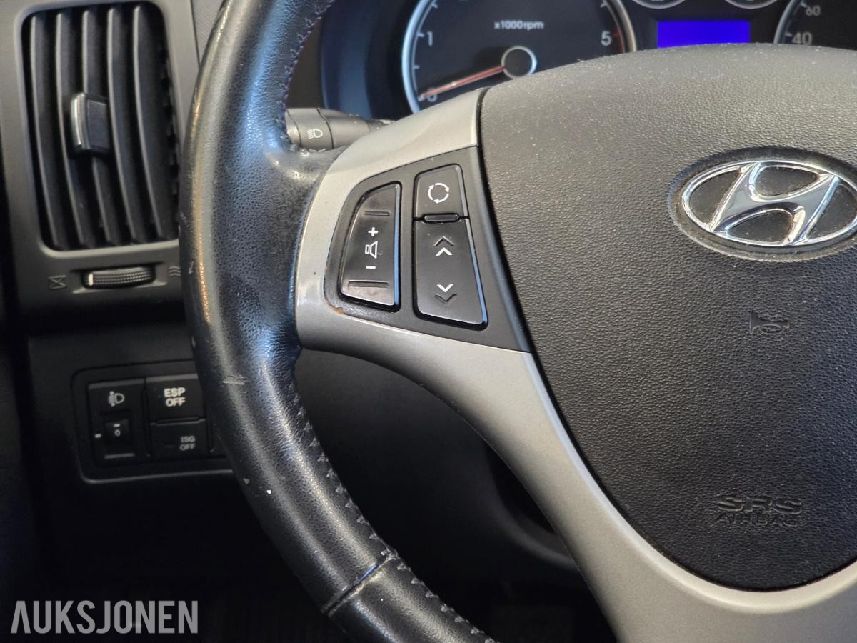2011 HYUNDAI I30 1.6 CRDI HENGERFESTE VINTERHJUL EU TIL 31.03.2028