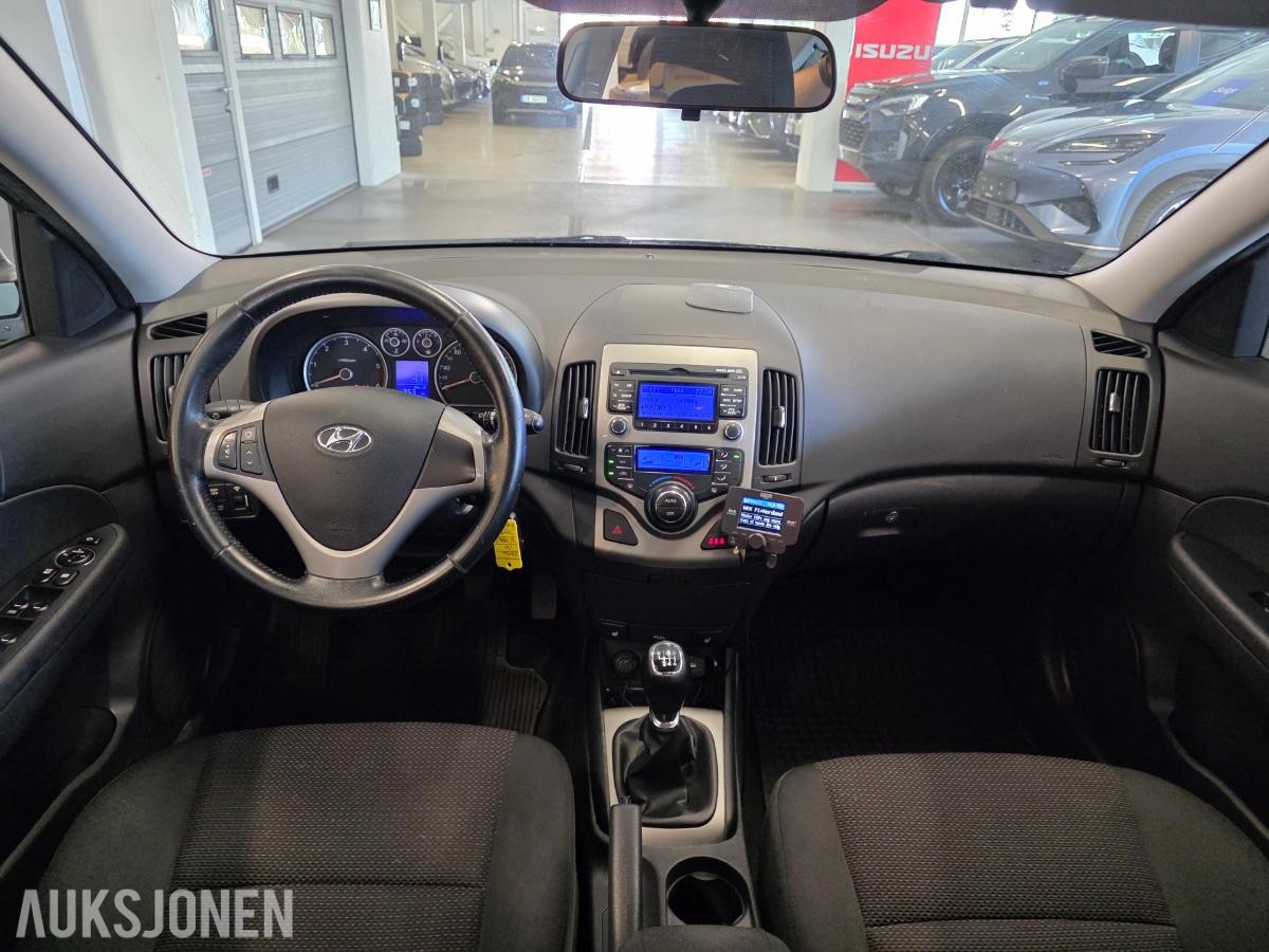 2011 HYUNDAI I30 1.6 CRDI HENGERFESTE VINTERHJUL EU TIL 31.03.2028