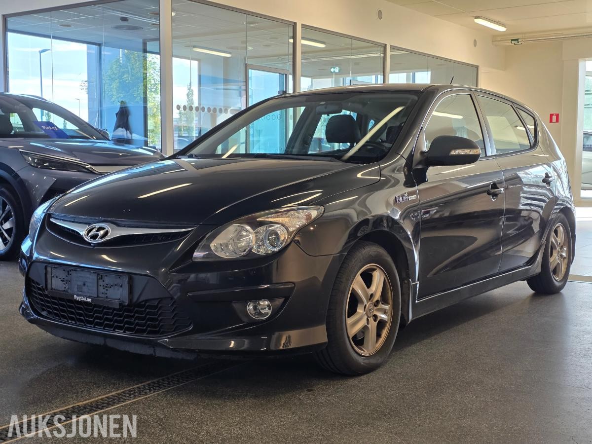 2011 HYUNDAI I30 1.6 CRDI HENGERFESTE VINTERHJUL EU TIL 31.03.2028
