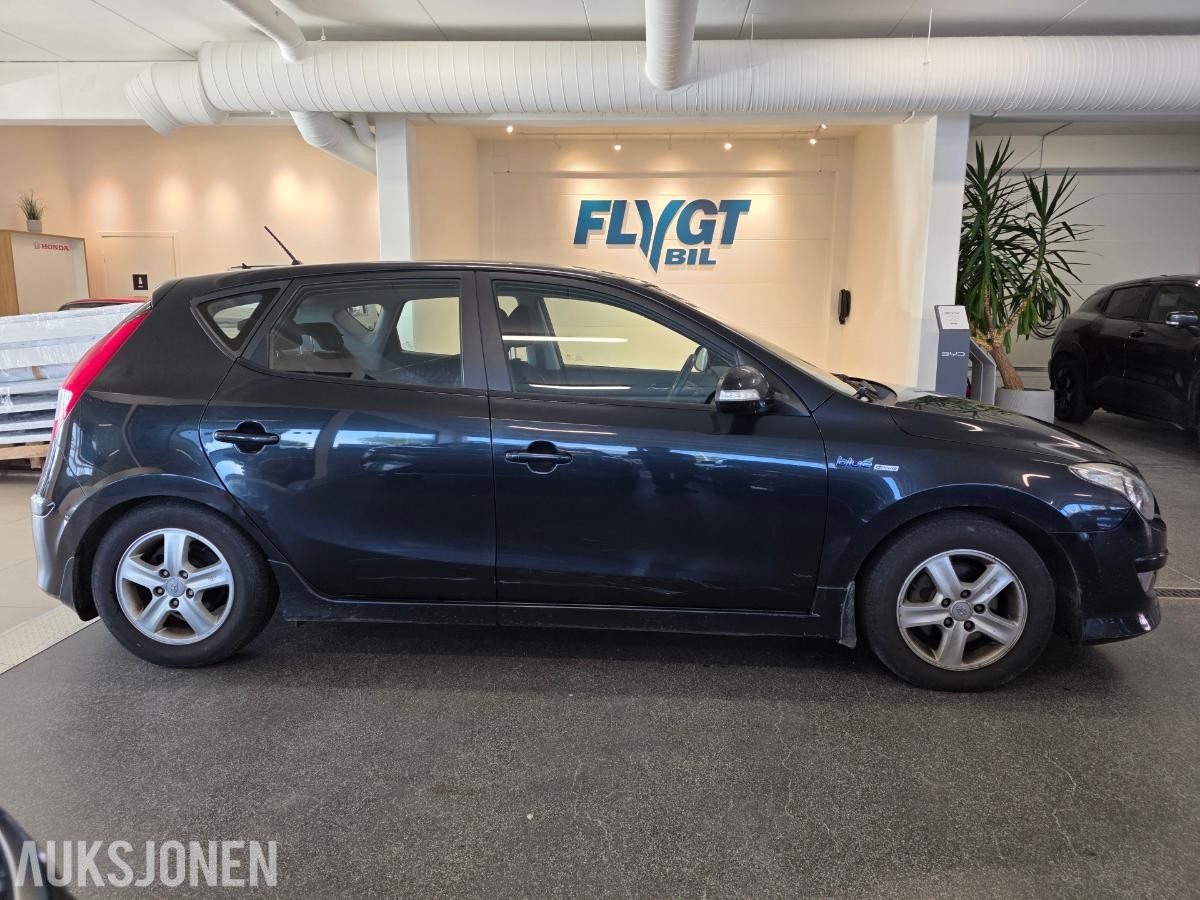 2011 HYUNDAI I30 1.6 CRDI HENGERFESTE VINTERHJUL EU TIL 31.03.2028