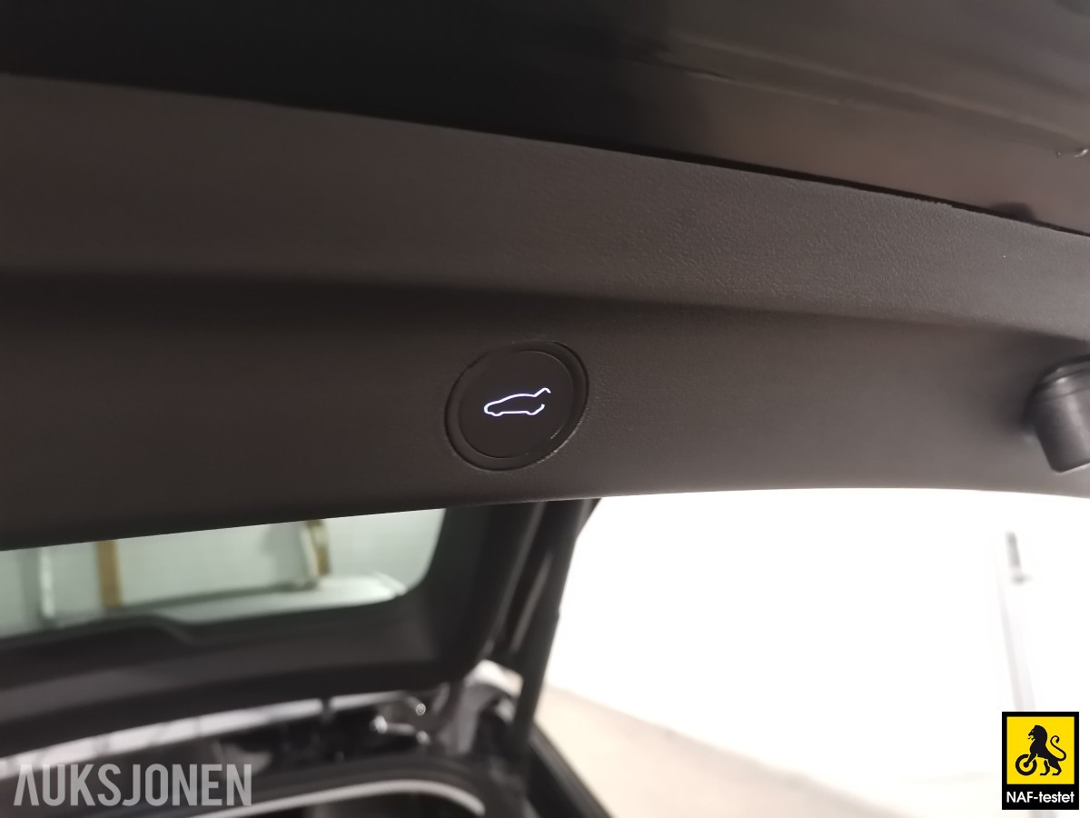 2022 TESLA MODEL Y PERFORMANCE AWD 534 HK ACC AUTOPILOT PANO KAMERA PREMIUM LYD VARMEPUMPE