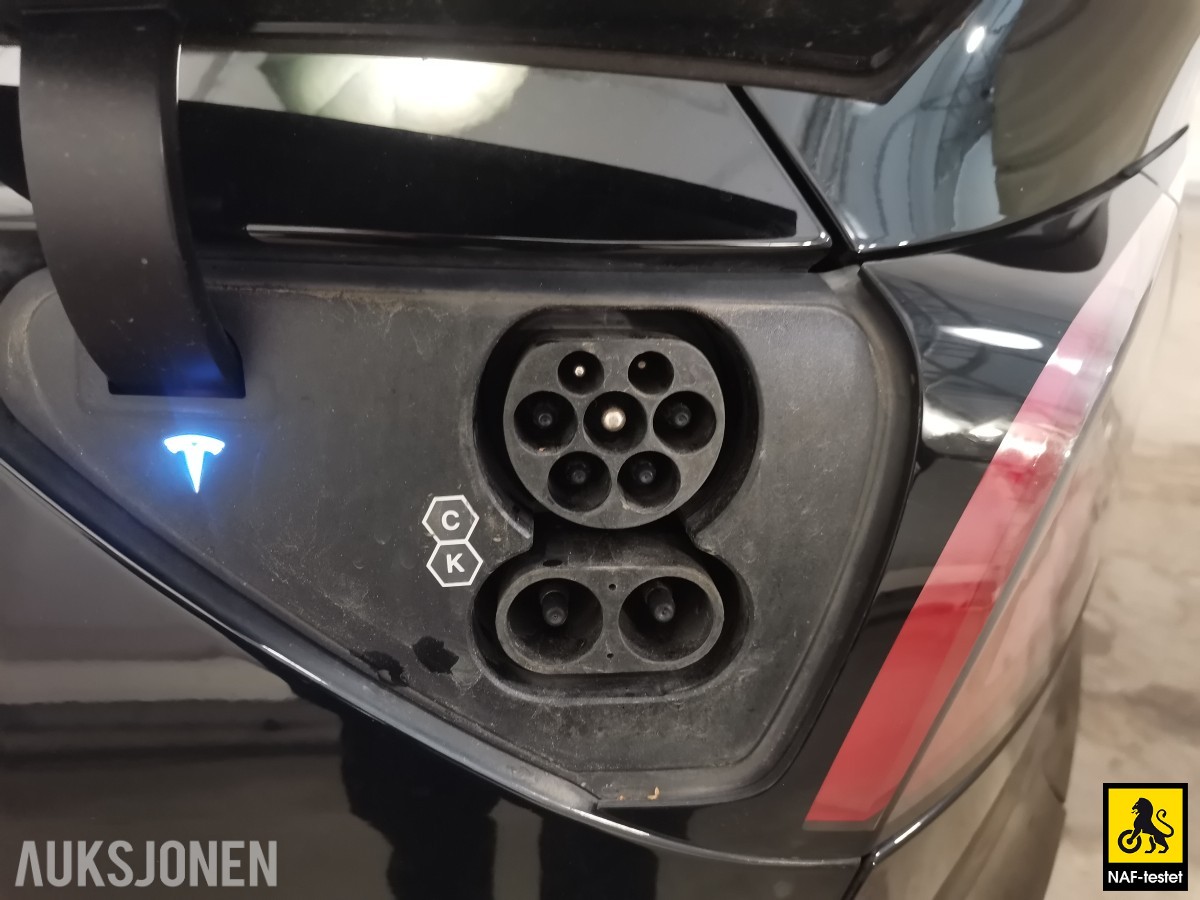 2022 TESLA MODEL Y PERFORMANCE AWD 534 HK ACC AUTOPILOT PANO KAMERA PREMIUM LYD VARMEPUMPE