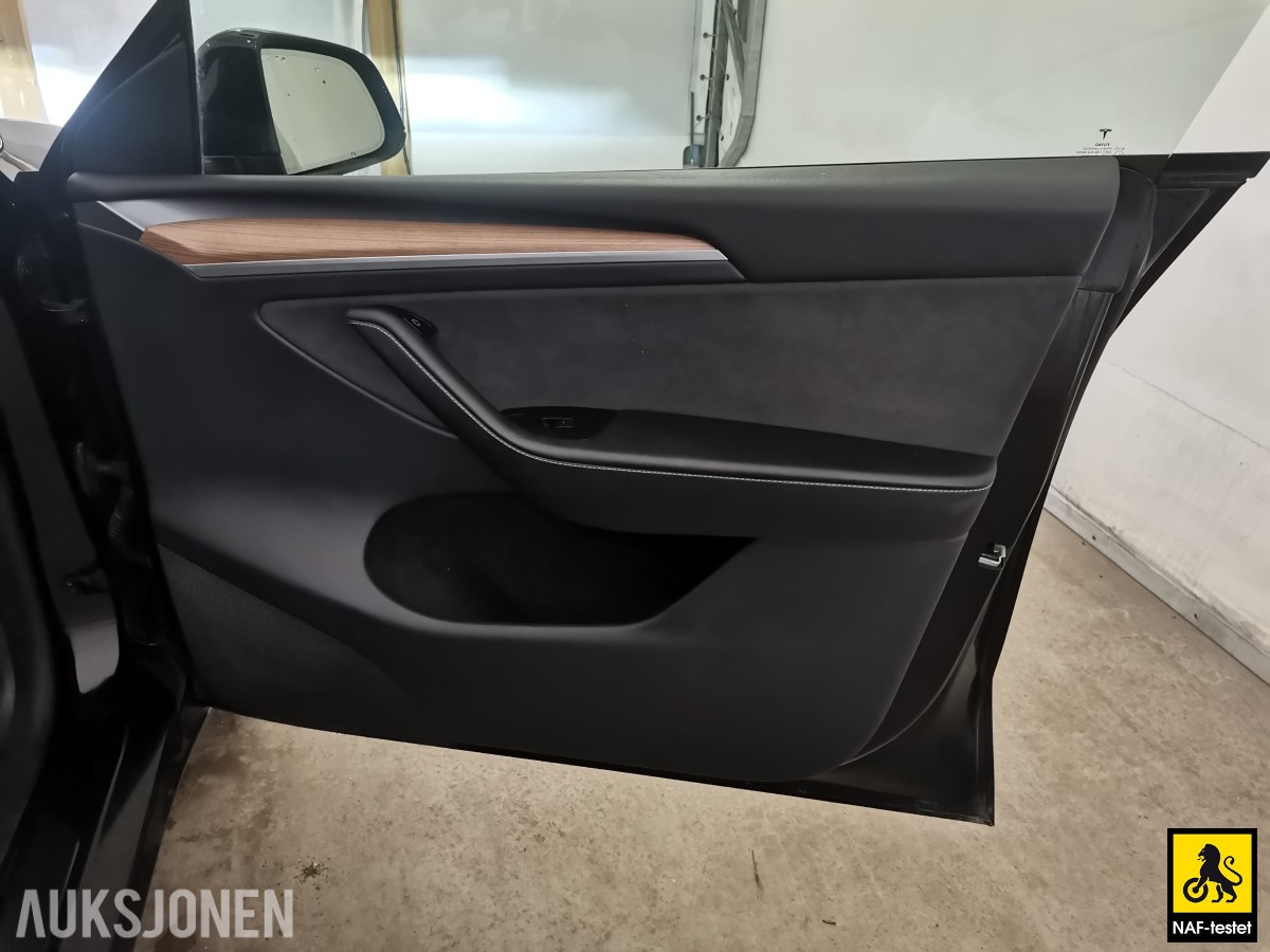 2022 TESLA MODEL Y PERFORMANCE AWD 534 HK ACC AUTOPILOT PANO KAMERA PREMIUM LYD VARMEPUMPE