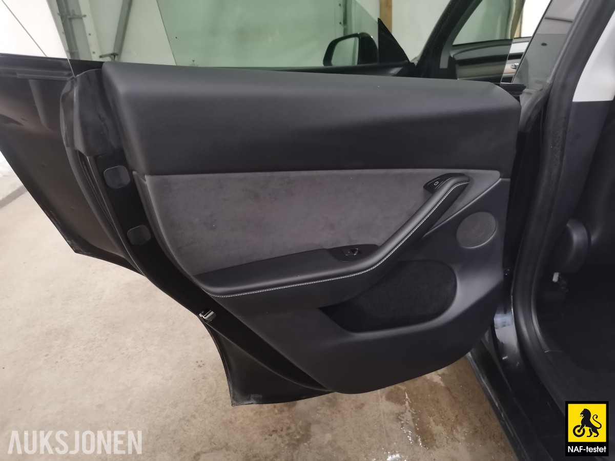 2022 TESLA MODEL Y PERFORMANCE AWD 534 HK ACC AUTOPILOT PANO KAMERA PREMIUM LYD VARMEPUMPE