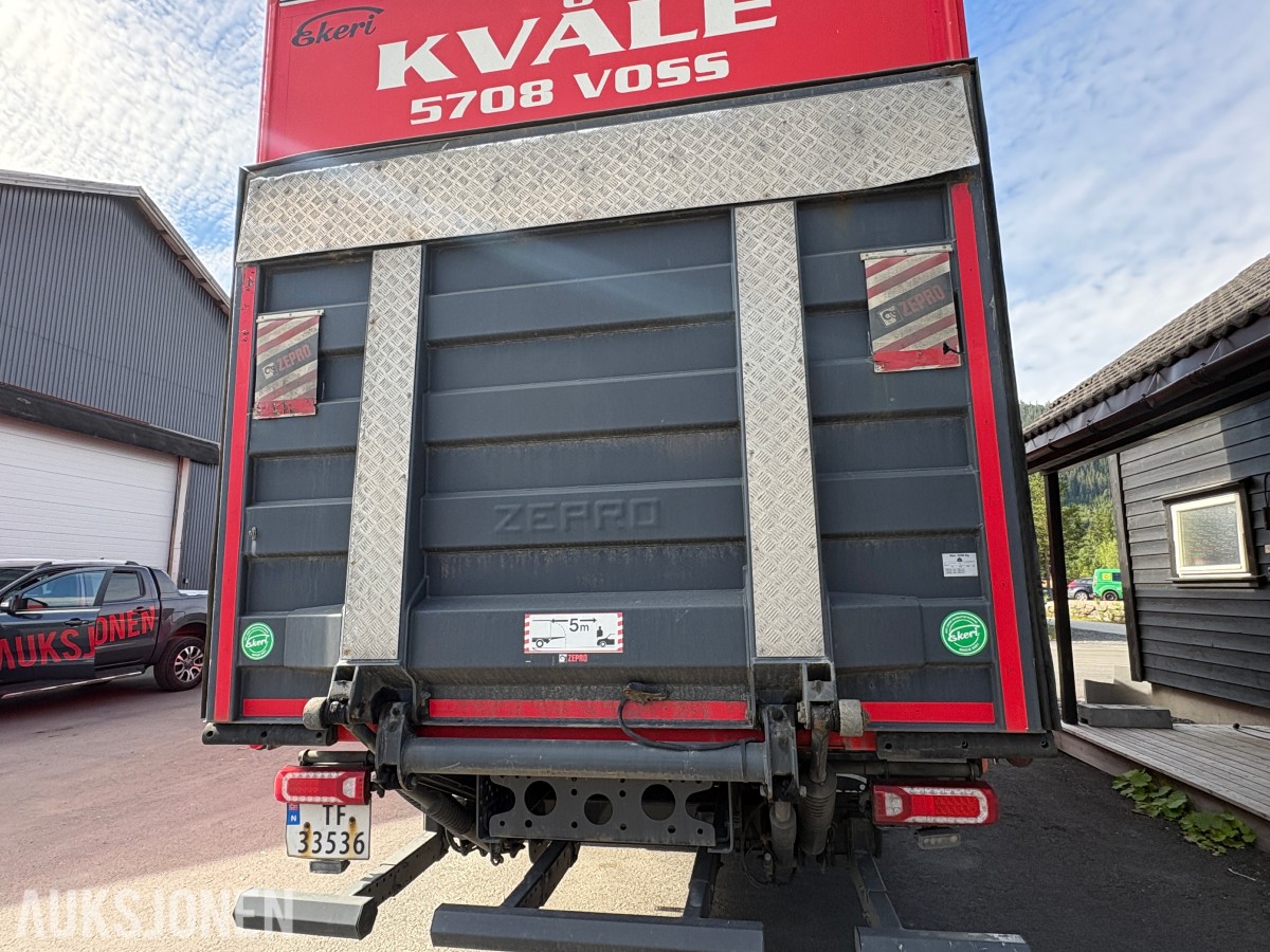 2023 Mercedes-Benz Actros 1833 skapbil/distribusjonsbil, 18 paller - EU godkjent til 09.02.2027