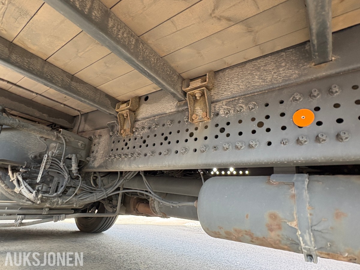 2023 Mercedes-Benz Actros 1833 skapbil/distribusjonsbil, 18 paller - EU godkjent til 09.02.2027