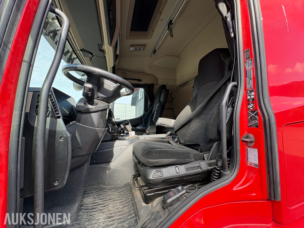 2023 Mercedes-Benz Actros 1833 skapbil/distribusjonsbil, 18 paller - EU godkjent til 09.02.2027