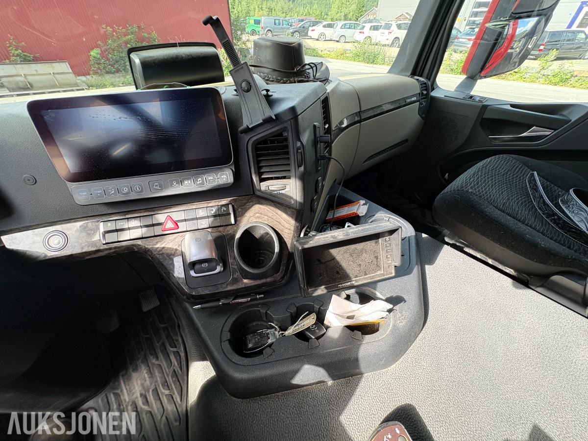 2023 Mercedes-Benz Actros 1833 skapbil/distribusjonsbil, 18 paller - EU godkjent til 09.02.2027