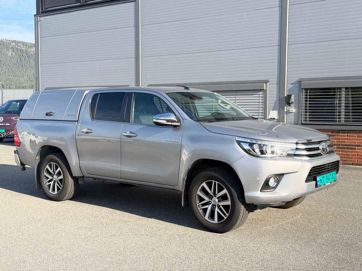 2017 Toyota HiLux 2,4 150 HK 4WD AUT 4-DØRS HENGERFESTE HARDTOP SKINN CRUISE KAMERA 