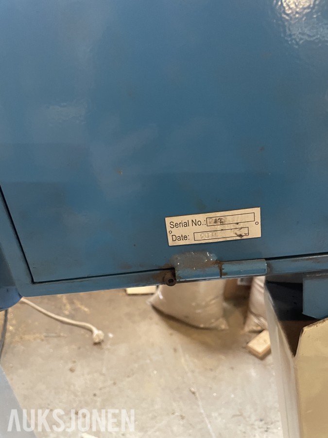 Verkstedpakke med Luna båndsag, Ridgid rørbøyer, båndsliper og arbeidsbord