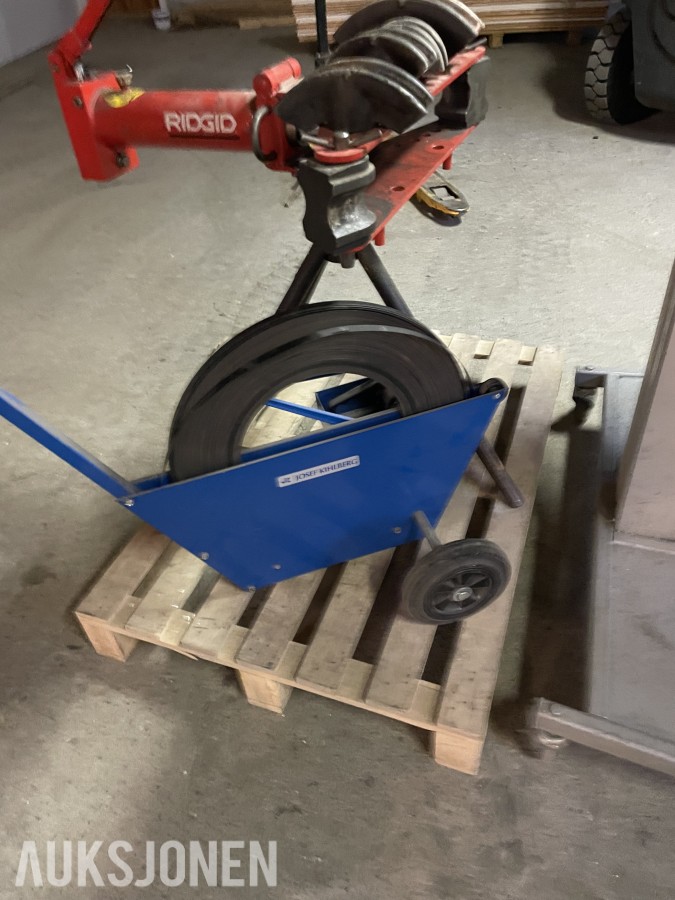 Verkstedpakke med Luna båndsag, Ridgid rørbøyer, båndsliper og arbeidsbord