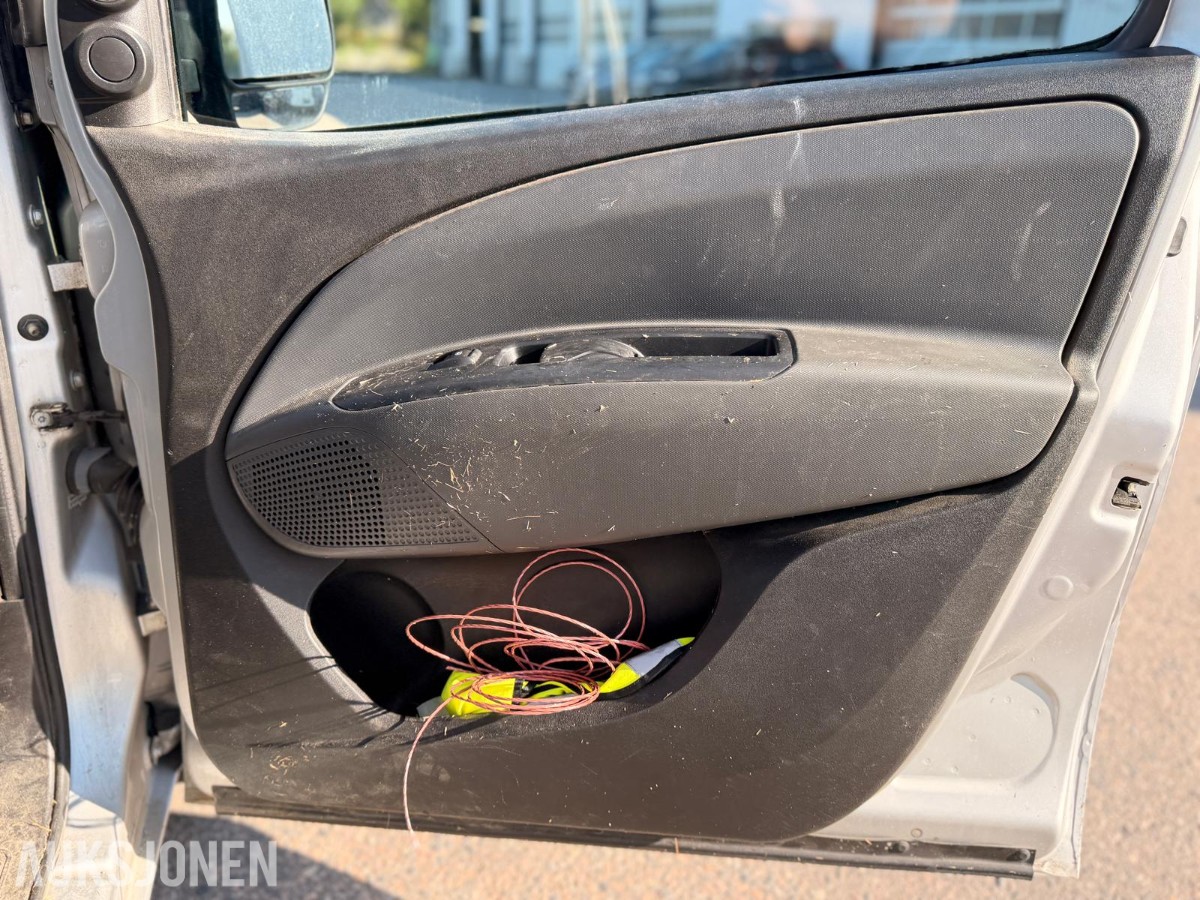 2014 Fiat Doblò 1.2-90 D – 73 517 km – Reparasjonsobjekt / delebil