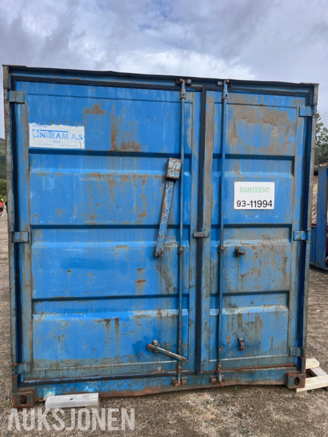 2010 20 fots sag container med innhold