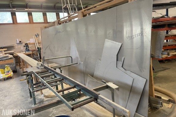 Diverse stål / aluminium Diverse dimensjoner