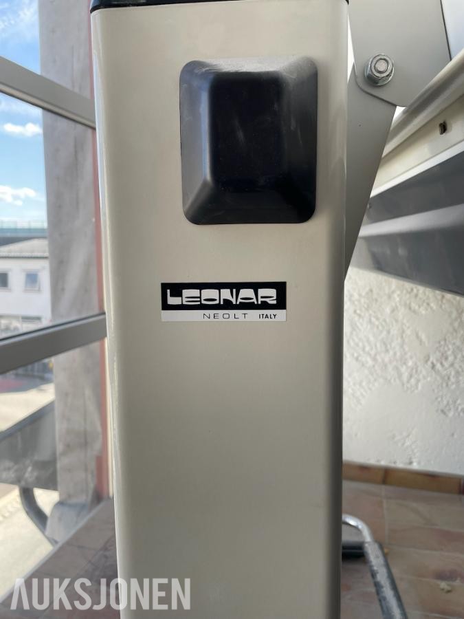 Leonar Tegnebord
