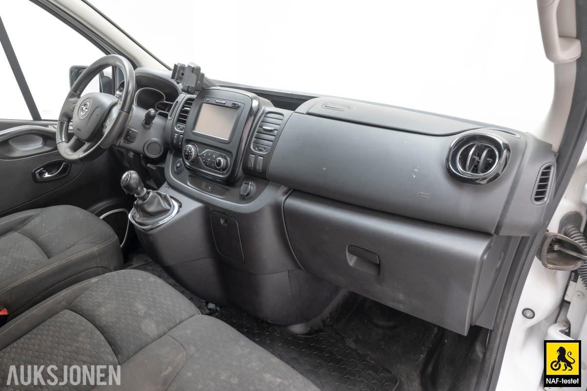 2018 Opel VIVARO 1.6 D 125HK HENGERFESTE NAVI CRUISE SKYVEDØRER
