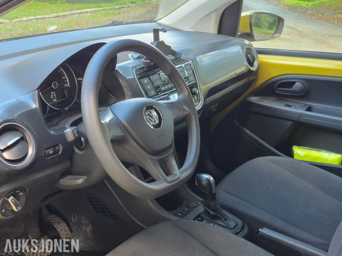 2019 Volkswagen E-up! 82hk, 32886km, S+V dekk
