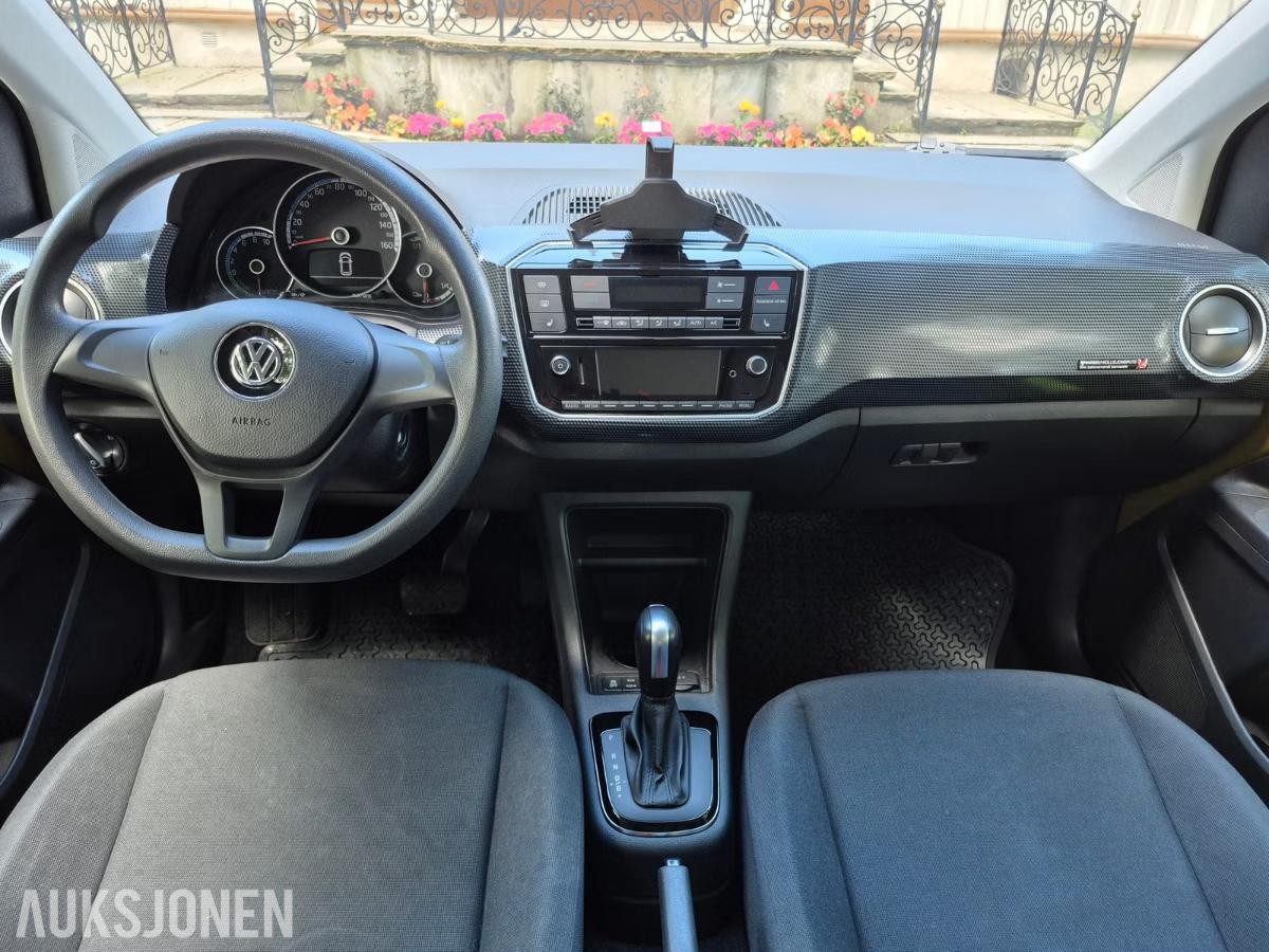 2019 Volkswagen E-up! 82hk, 32886km, S+V dekk