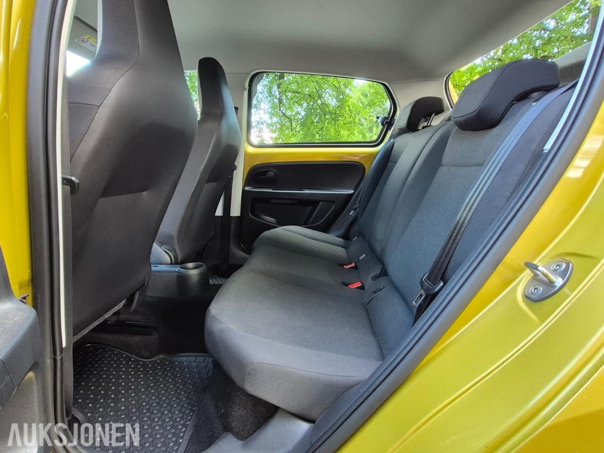 2019 Volkswagen E-up! 82hk, 32886km, S+V dekk
