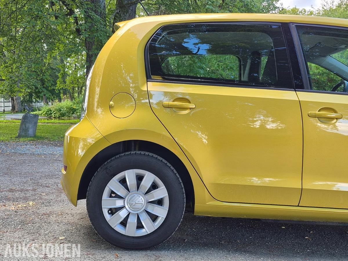 2019 Volkswagen E-up! 82hk, 32886km, S+V dekk