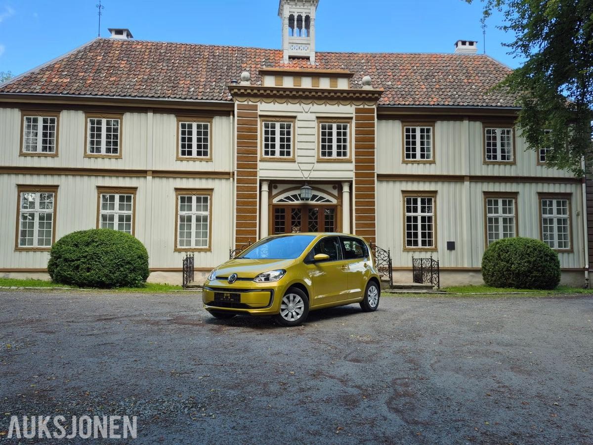 2019 Volkswagen E-up! 82hk, 32886km, S+V dekk