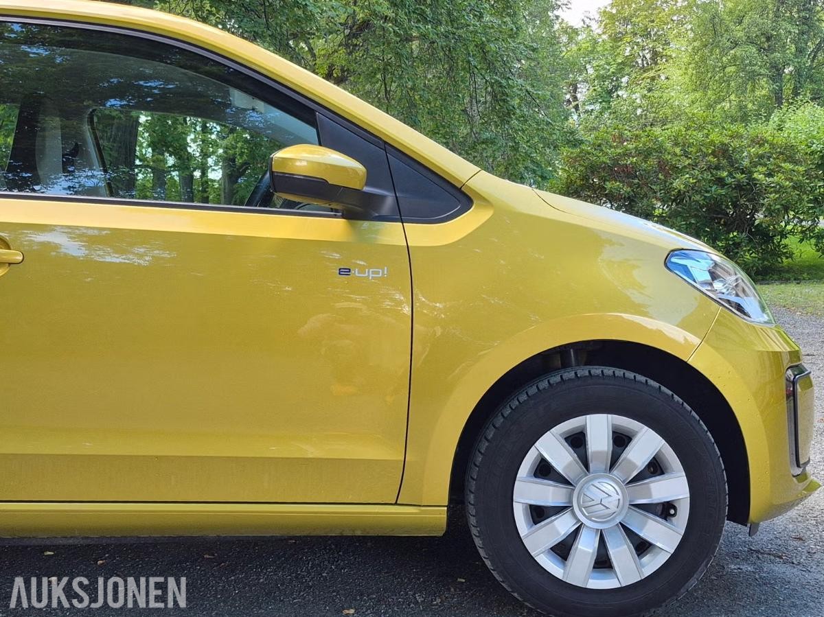2019 Volkswagen E-up! 82hk, 32886km, S+V dekk