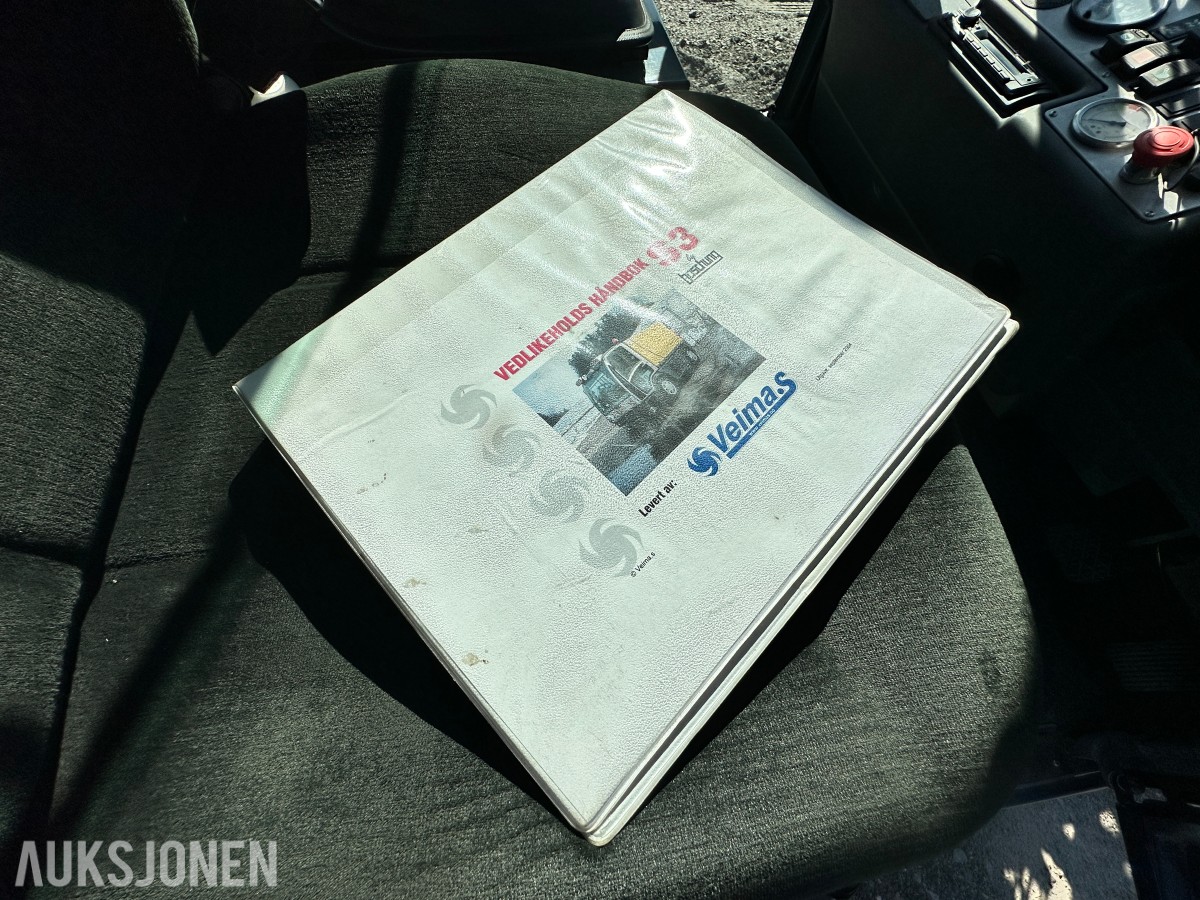 2010 Boschung S3 feie- og sugemaskin, Kun 1072 timer