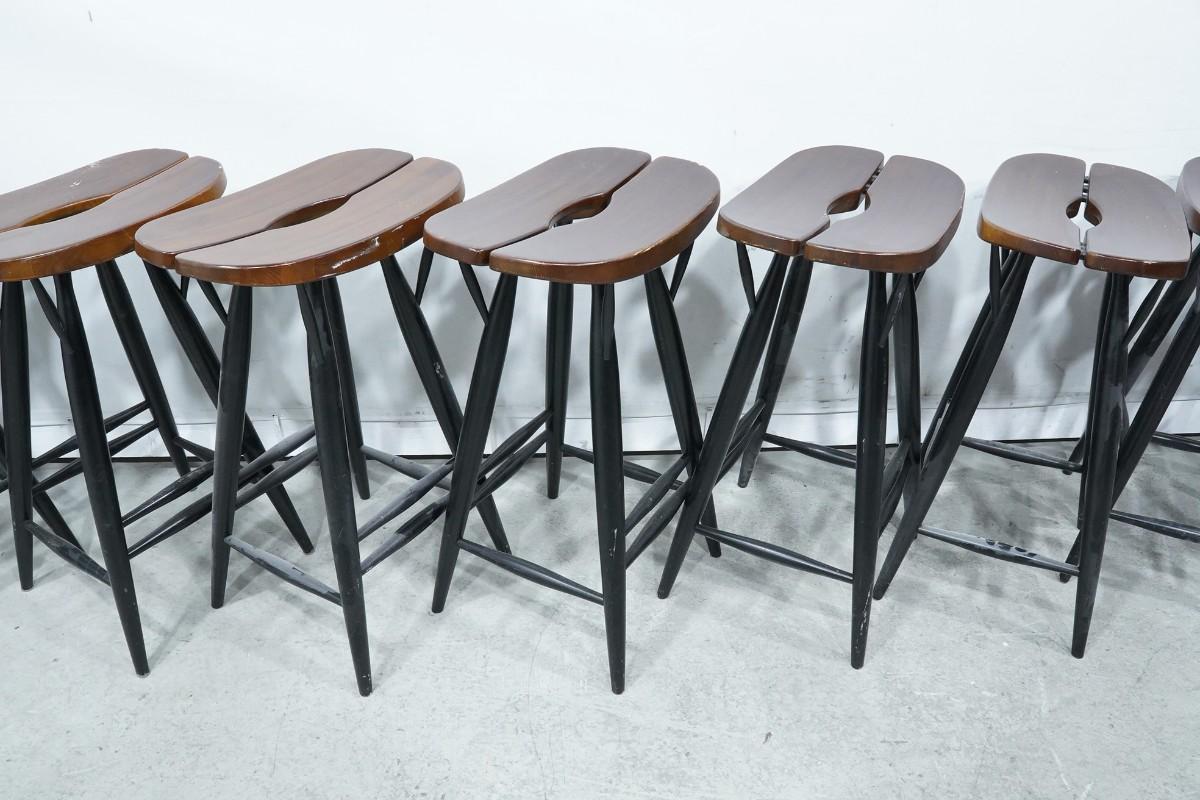 15 Artek barstoler design Ilmari Tapiovaara og 3 ståbord