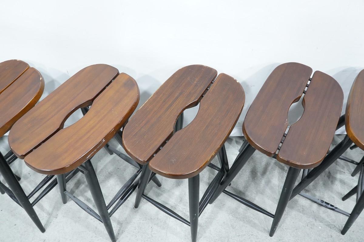 15 Artek barstoler design Ilmari Tapiovaara og 3 ståbord