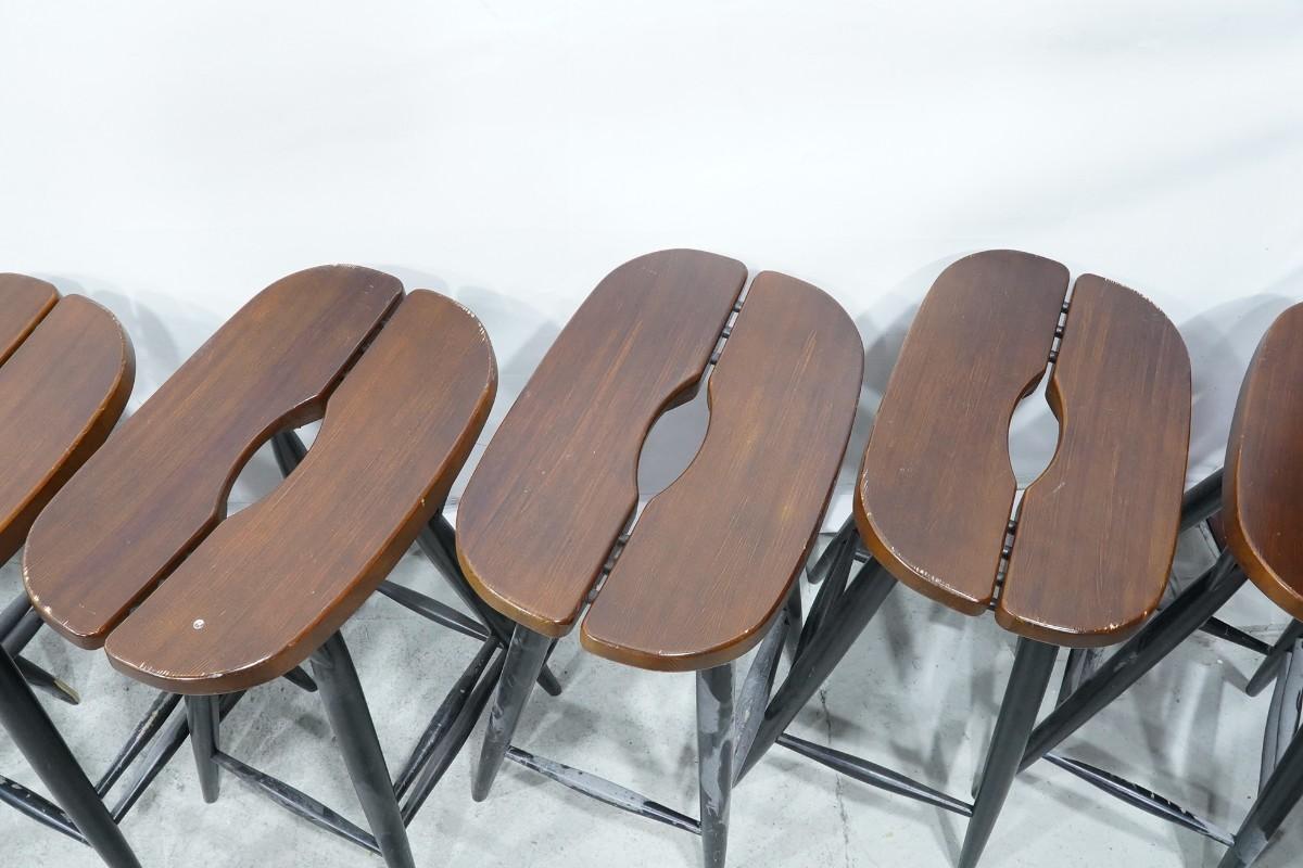 15 Artek barstoler design Ilmari Tapiovaara og 3 ståbord