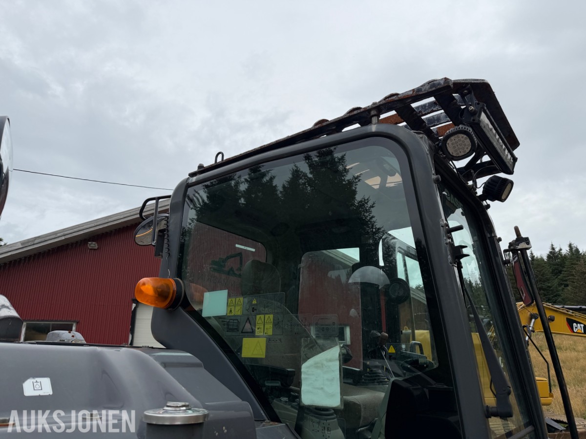 2016 Case CX80 C Beltegraver, 4072 t, Steelwrist X12, skjær og 2 skuffer
