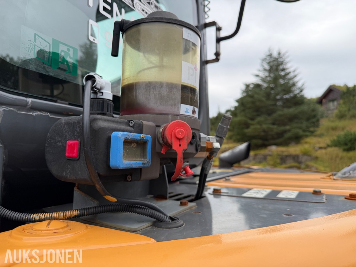 2016 Case CX80 C Beltegraver, 4072 t, Steelwrist X12, skjær og 2 skuffer