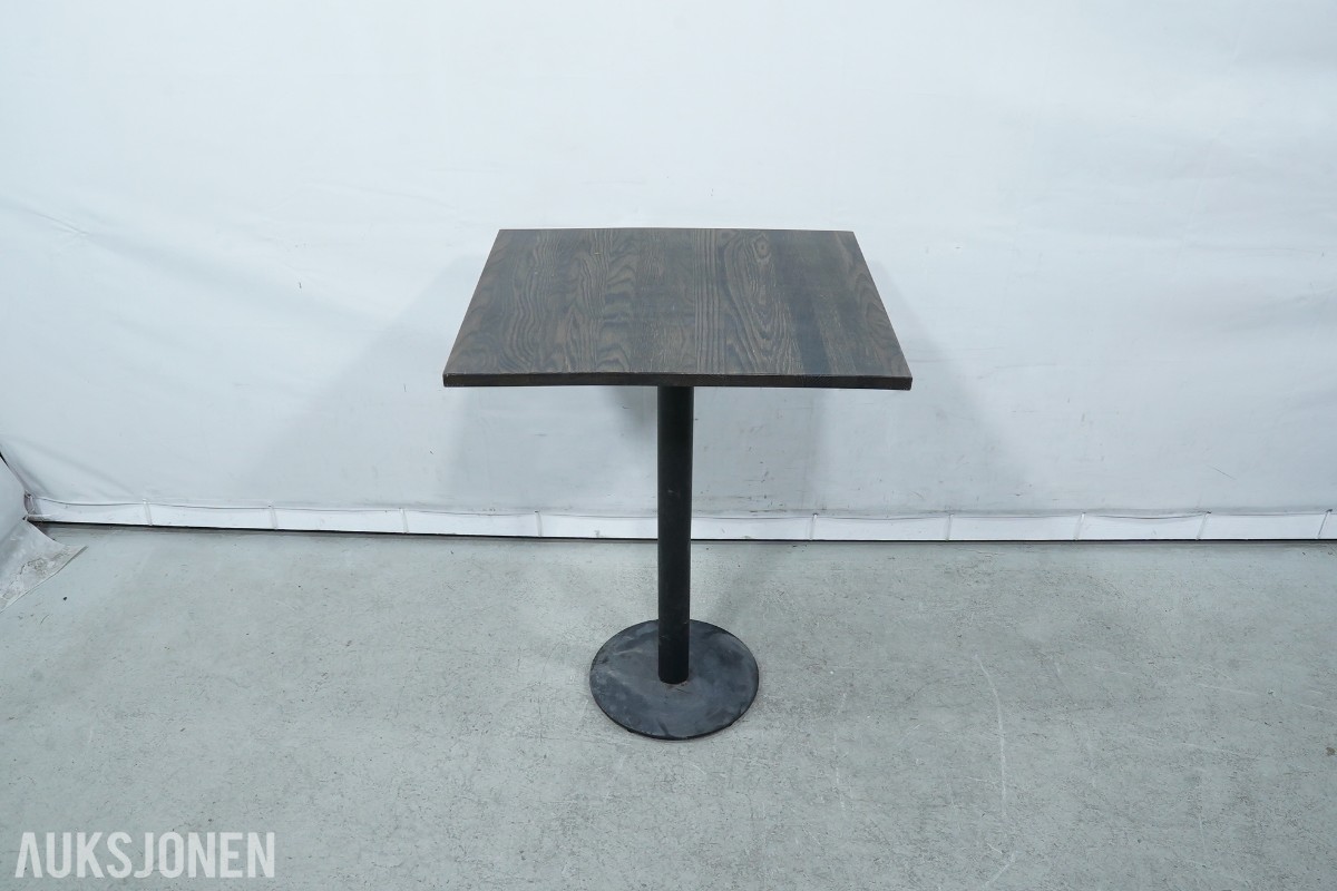 2 stk. Vega ståbord og 6 stk. barstoler