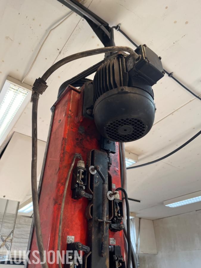 1990 Løftebukk 2-søyler ELWIS Autotechnic 2 M / HH 227