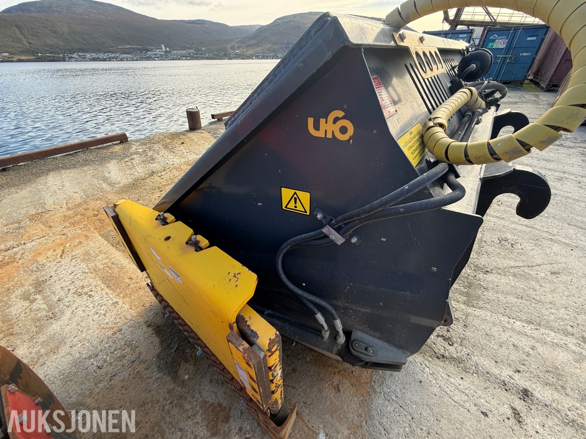 2016 UFO Klappvingeskuffe 2.5m3