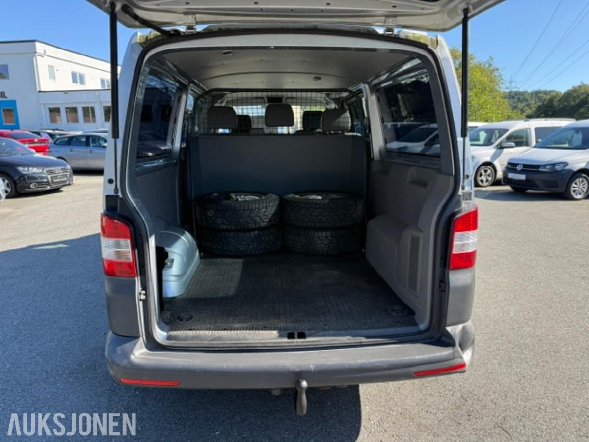 2013 Volkswagen Caravelle, TRANSPORTER/CARAVELLE PERSONBIL 5 SETER/LANG/ 2.0 TDI/WEBASTO/EU-GODKJENT/8xALUFELGER/, 191000km