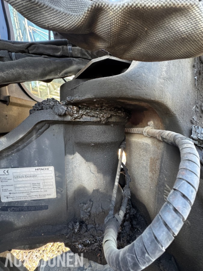 2021 Hitachi ZX65USB-6 CLR minigraver 6 tonn - Sentralsmøring - Tiltrotator - Pussskuffe - Graveskuffe - Sertifisert