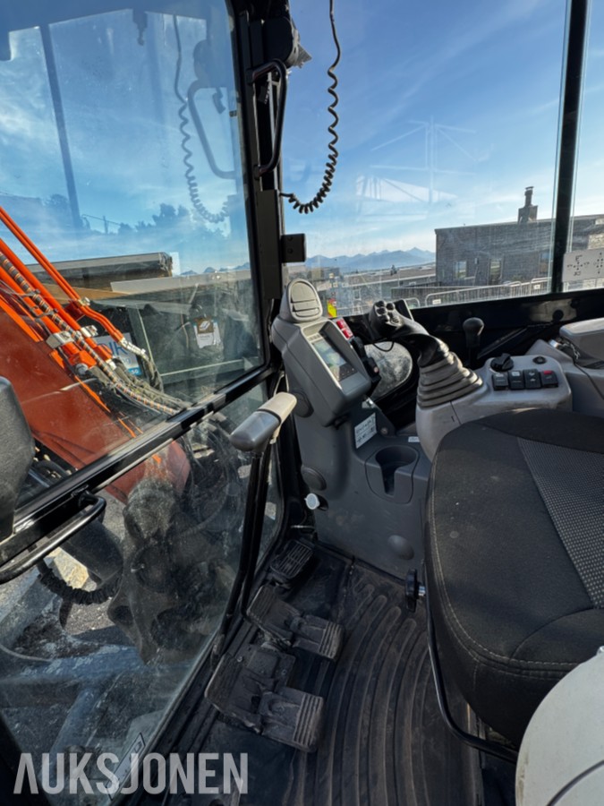 2021 Hitachi ZX65USB-6 CLR minigraver 6 tonn - Sentralsmøring - Tiltrotator - Pussskuffe - Graveskuffe - Sertifisert