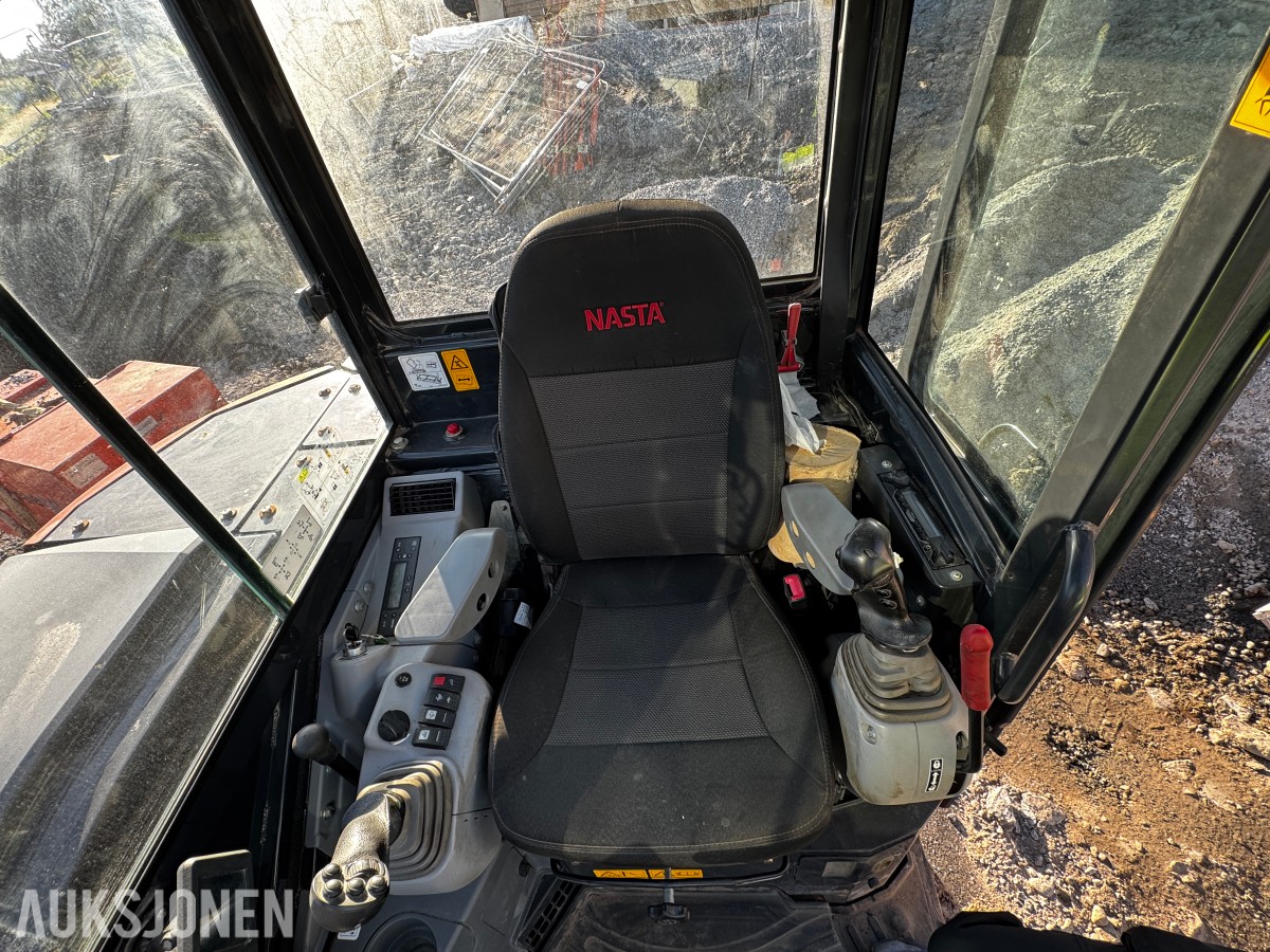 2021 Hitachi ZX65USB-6 CLR minigraver 6 tonn - Sentralsmøring - Tiltrotator - Pussskuffe - Graveskuffe - Sertifisert
