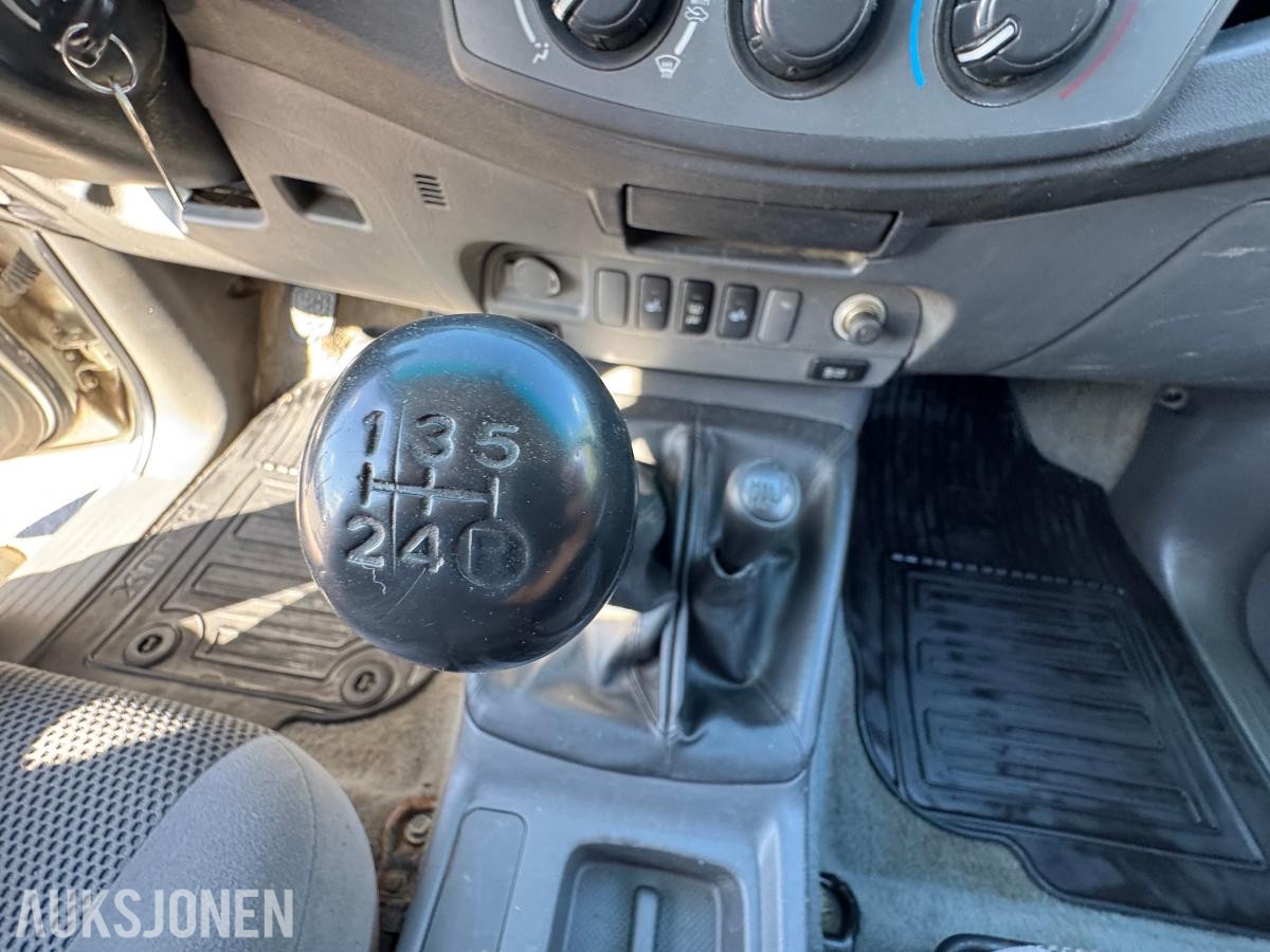 2013 Toyota HiLux 2.5-144 D 4WD / hardtop / 147414km