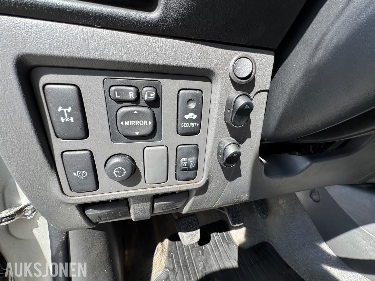 2013 Toyota HiLux 2.5-144 D 4WD / hardtop / 147414km